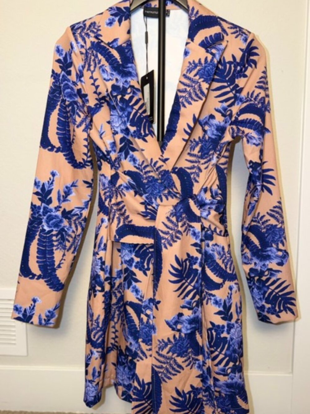 PrettyLittleThing Floral Wrap Detail Blazer Dress – Size 6